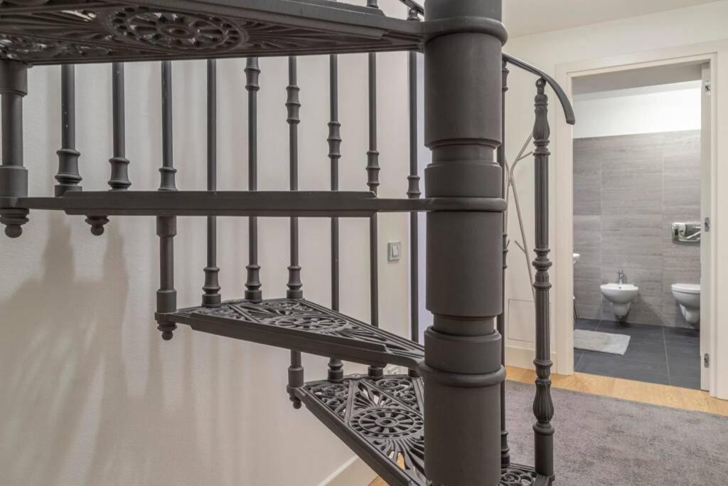 Palazzo Tergesteo Tirabora Suite Apartments Trieste Extérieur photo