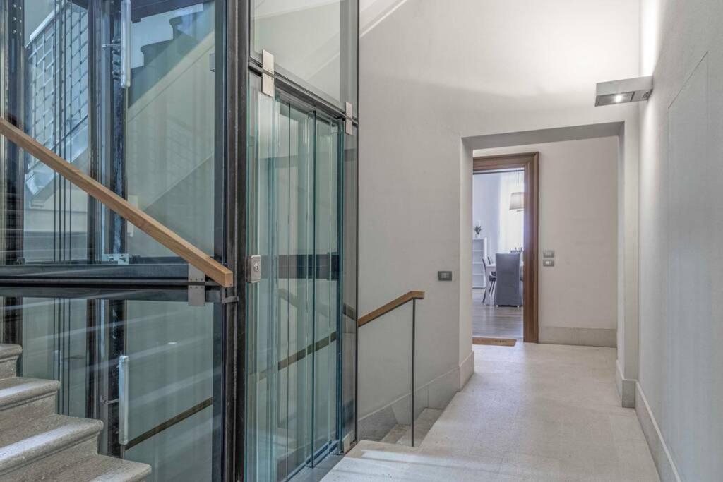 Palazzo Tergesteo Tirabora Suite Apartments Trieste Extérieur photo