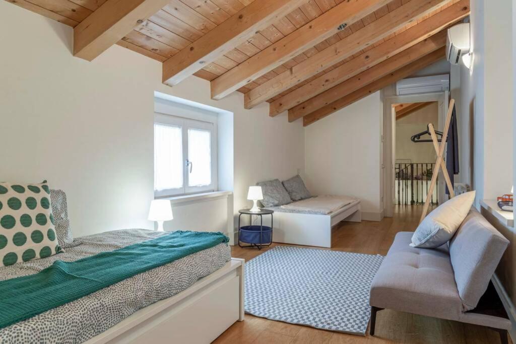 Palazzo Tergesteo Tirabora Suite Apartments Trieste Extérieur photo