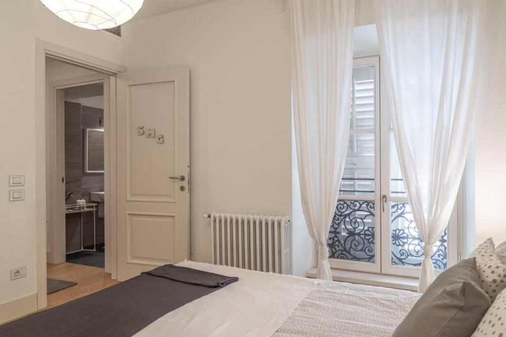 Palazzo Tergesteo Tirabora Suite Apartments Trieste Extérieur photo